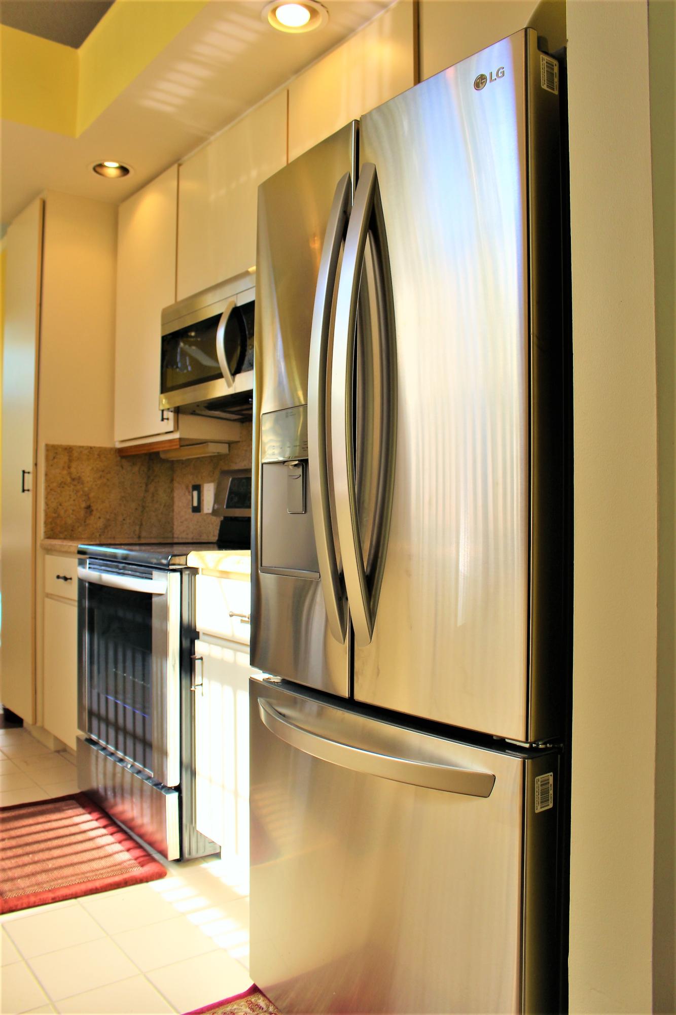 2870 Wilderness Road West Palm Beach, FL 33409 - Photo 23 of 51 Kitchen Refr