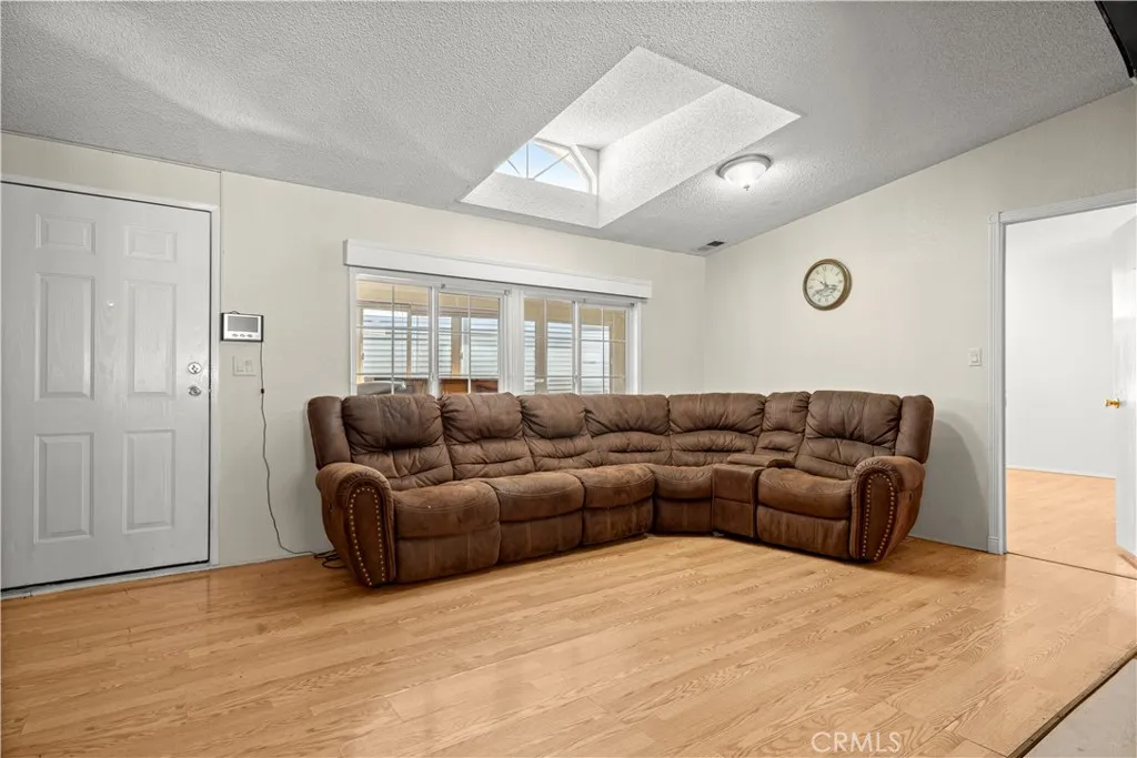 3050 West Ball Road, Unit 11 Anaheim, CA 92804 - Photo 9 of 42