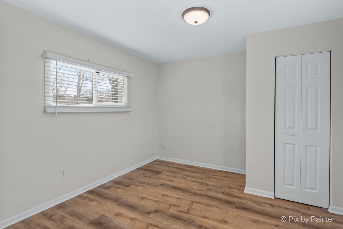 1019 Maple Street Lake In The Hills, IL 60156 - Photo 14 of 31