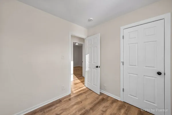 $2,900 | 1019 Maple Street, Lake In The Hills, IL 60156