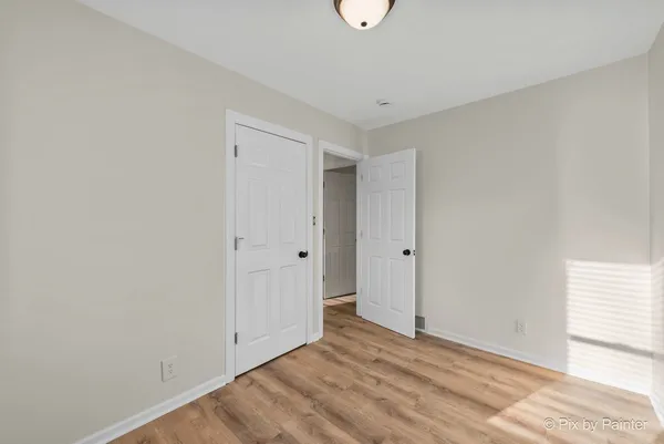 $2,900 | 1019 Maple Street, Lake In The Hills, IL 60156