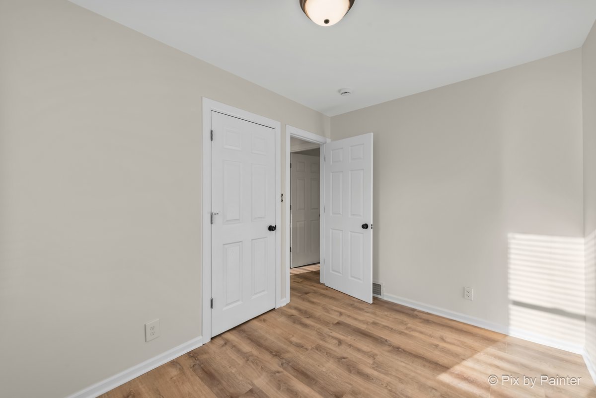 1019 Maple Street Lake In The Hills, IL 60156 - Photo 20 of 31