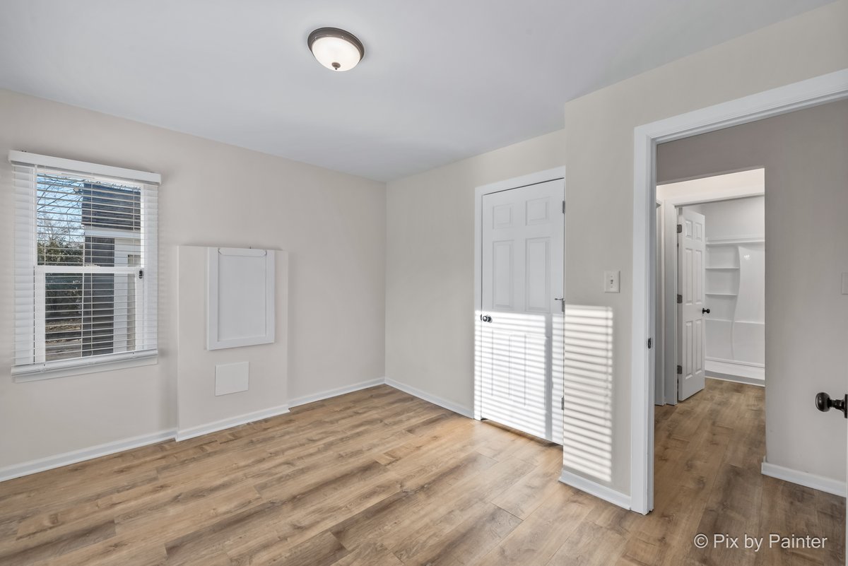 1019 Maple Street Lake In The Hills, IL 60156 - Photo 9 of 31