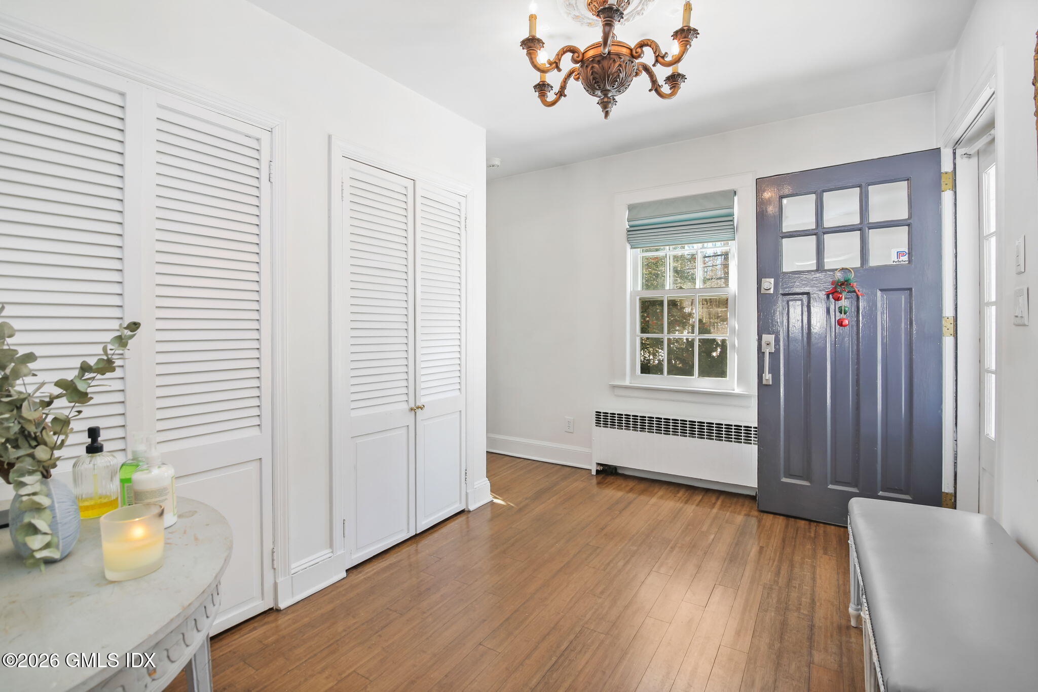189 Riversville Road Greenwich, CT 06831 - Photo 4 of 24 Foyer