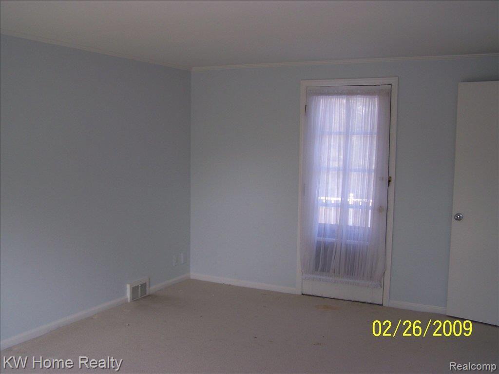 126 Stephens Road Grosse Pointe, MI 48236 - Photo 10 of 15 BEDROOM