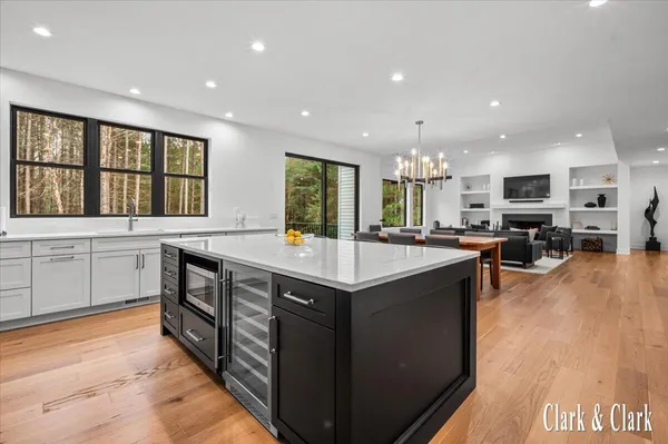 $1,250,000 | 10660 Kissing Ridge Drive Southeast, Lowell, MI 49331