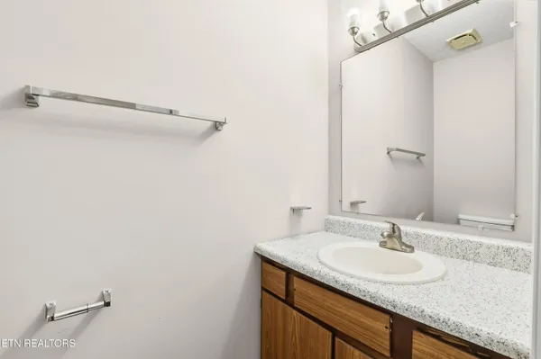$169,900 | 440 Tammy Drive, Unit 4, Powell, TN 37849