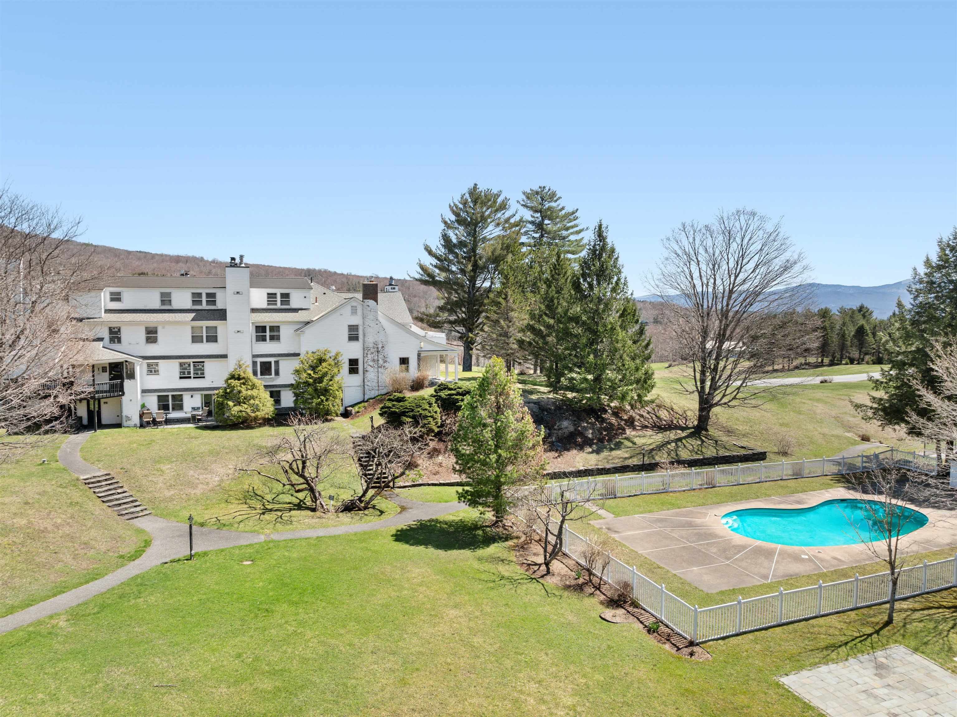 6047 Mountain Road, Unit 14 Stowe, VT 05672 - Photo 1 of 50 Gallery Image 1