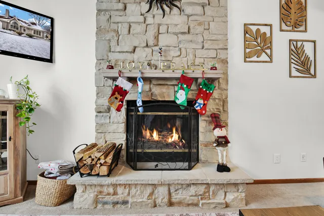 $465,000 | 8529 Golden Lake Court, Franklin, WI 53132