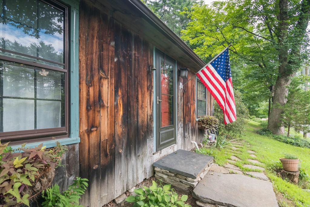 132 Shutesbury Road Leverett, MA 01054 - Photo 3 of 23 Gallery Image 3