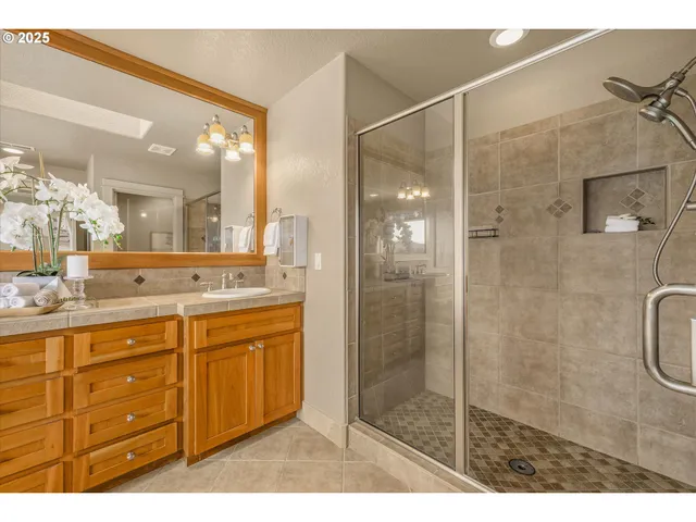 $899,950 | 14697 Southeast Poppy Hills Drive, Happy Valley, OR 97086