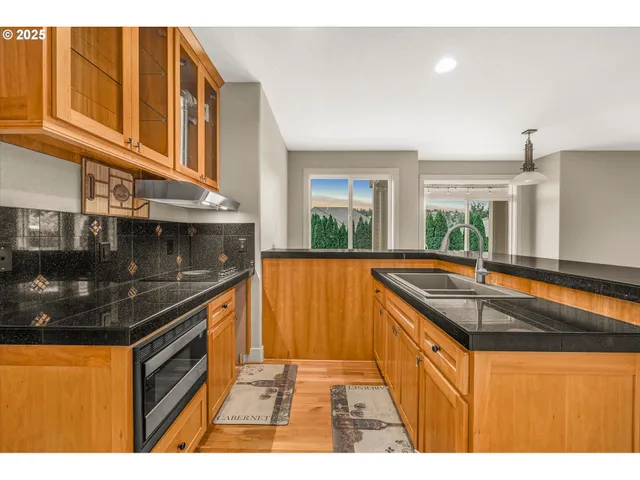 $899,950 | 14697 Southeast Poppy Hills Drive, Happy Valley, OR 97086