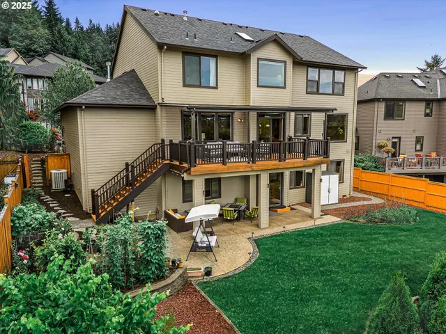 $899,950 | 14697 Southeast Poppy Hills Drive, Happy Valley, OR 97086