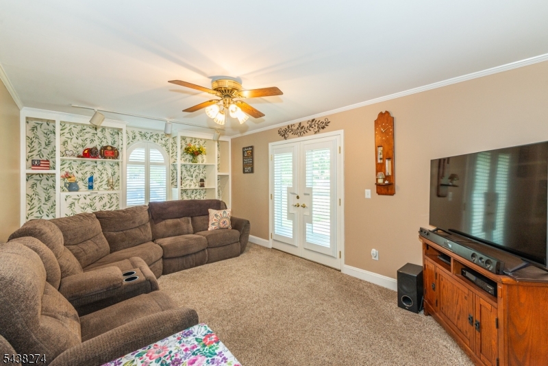 21 Whitegate Road Succasunna, NJ 07876 - Photo 14 of 44