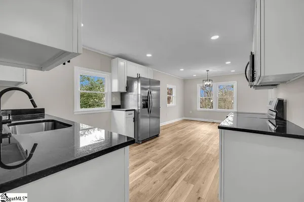 $199,000 | 410 East South 3rd Street, Seneca, SC 29678