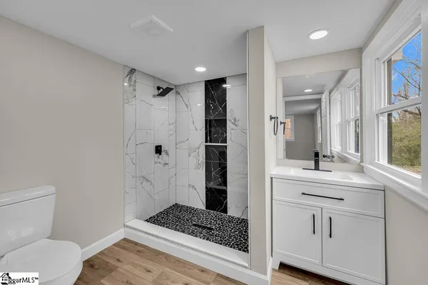 $199,000 | 410 East South 3rd Street, Seneca, SC 29678