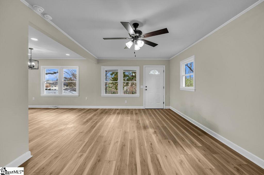 410 East South 3rd Street Seneca, SC 29678 - Photo 3 of 29
