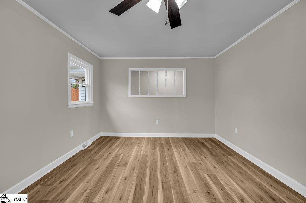 410 East South 3rd Street Seneca, SC 29678 - Photo 5 of 29
