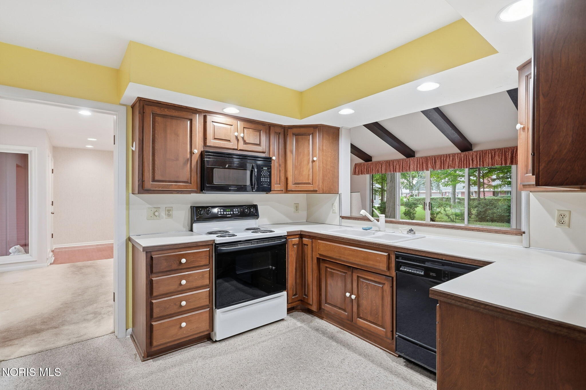 615 Sutton Place Findlay, OH 45840 - Photo 25 of 39 Gallery Image 25