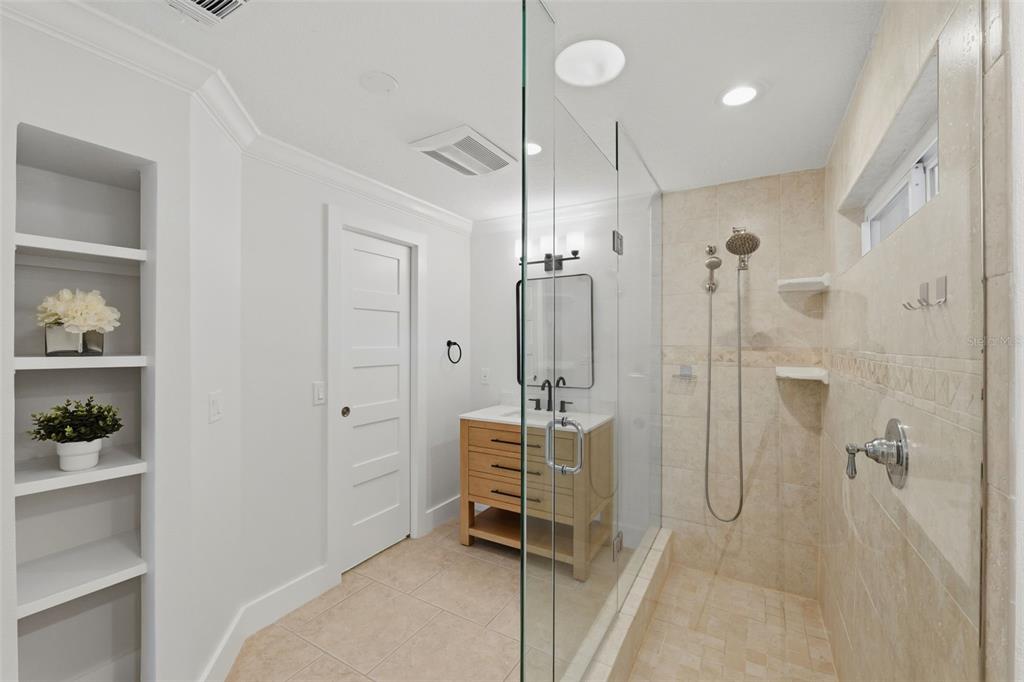 2080 Hawaii Avenue Northeast St. Petersburg, FL 33703 - Photo 25 of 58