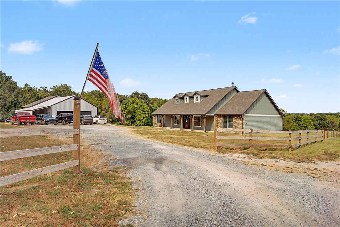 8060 South Tillys Hill Road Decatur, AR 72722 - Photo 3 of 50 Gallery Image 3