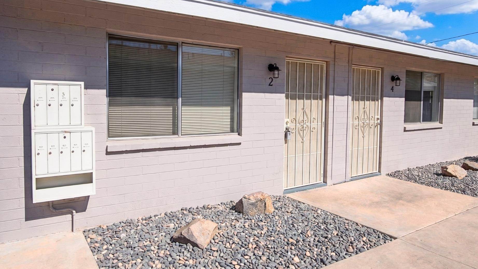 9230 North 6th Street, Unit 2 Phoenix, AZ 85020 - Photo 1 of 7 Photo #1