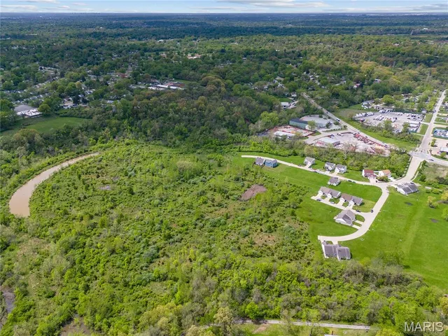 $297,000 | 1090 Belgrove Drive, St. Louis, MO 63137