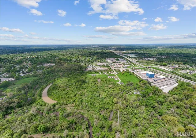 $297,000 | 1090 Belgrove Drive, St. Louis, MO 63137