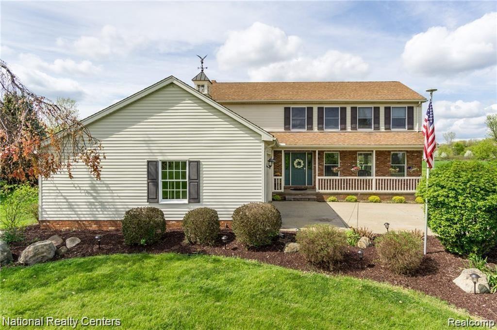 Beautiful 4 bedroom, 2 1/2 bath colonial