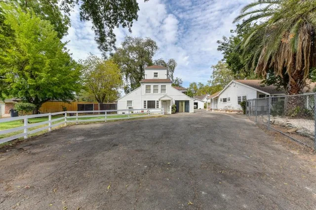 $1,370,000 | 1655 Los Robles Boulevard, Sacramento, CA 95838