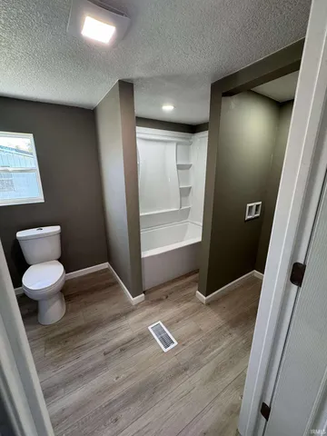 $189,500 | 2564 South Lima Road, Kendallville, IN 46755