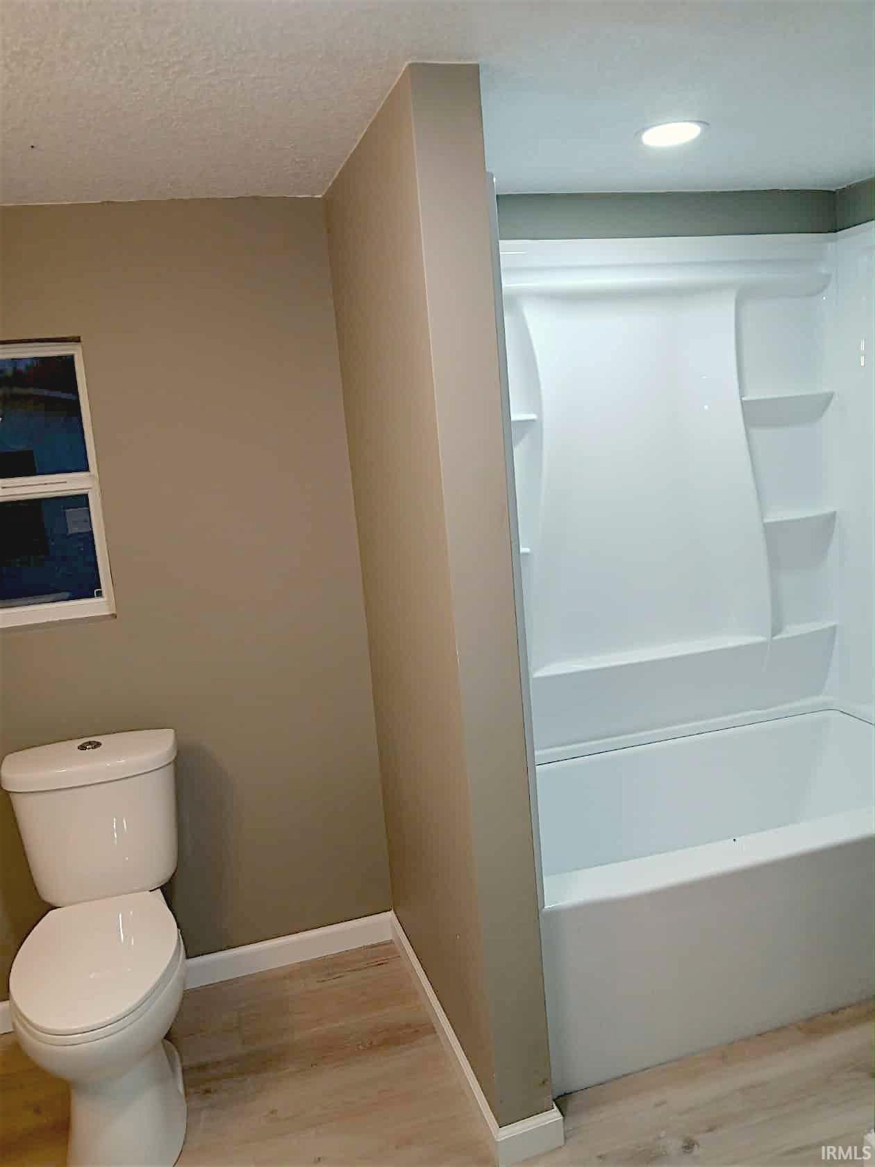 2564 South Lima Road Kendallville, IN 46755 - Photo 10 of 27