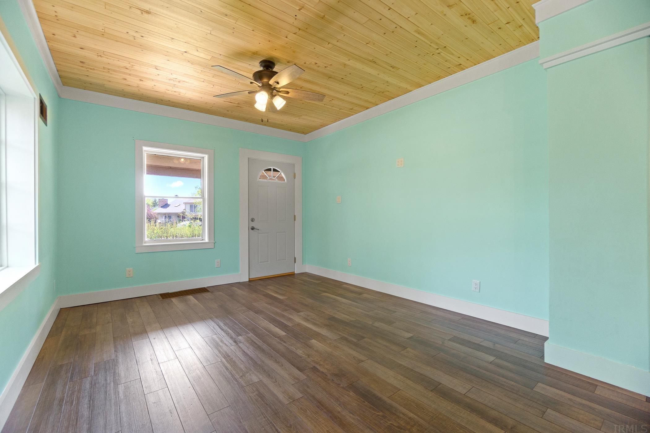 1725 Reckeweg Road Fort Wayne, IN 46804 - Photo 9 of 36