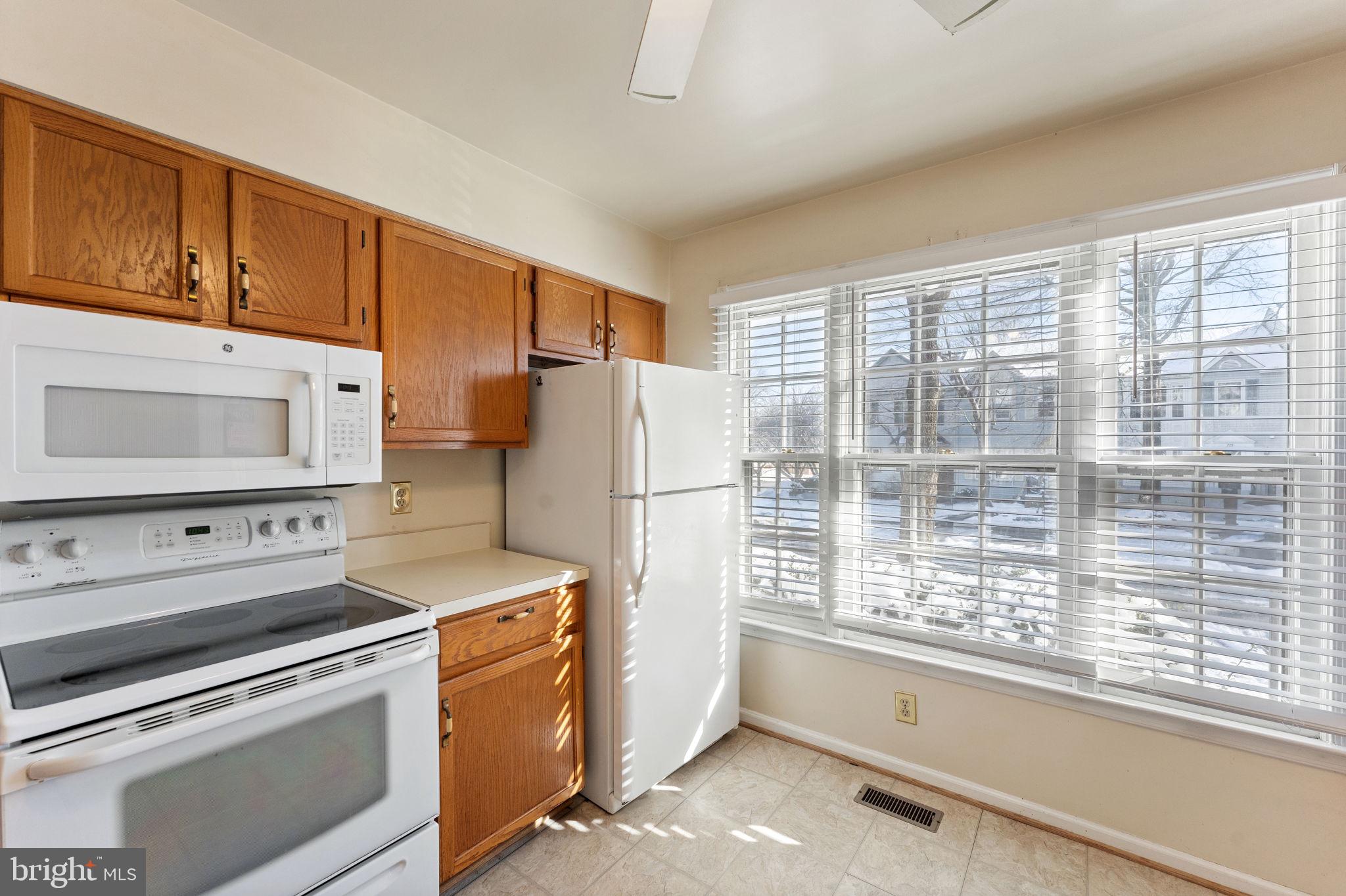 726 Pine Tree Road Warrenton, VA 20186 - Photo 13 of 36 Kitchen 1.3