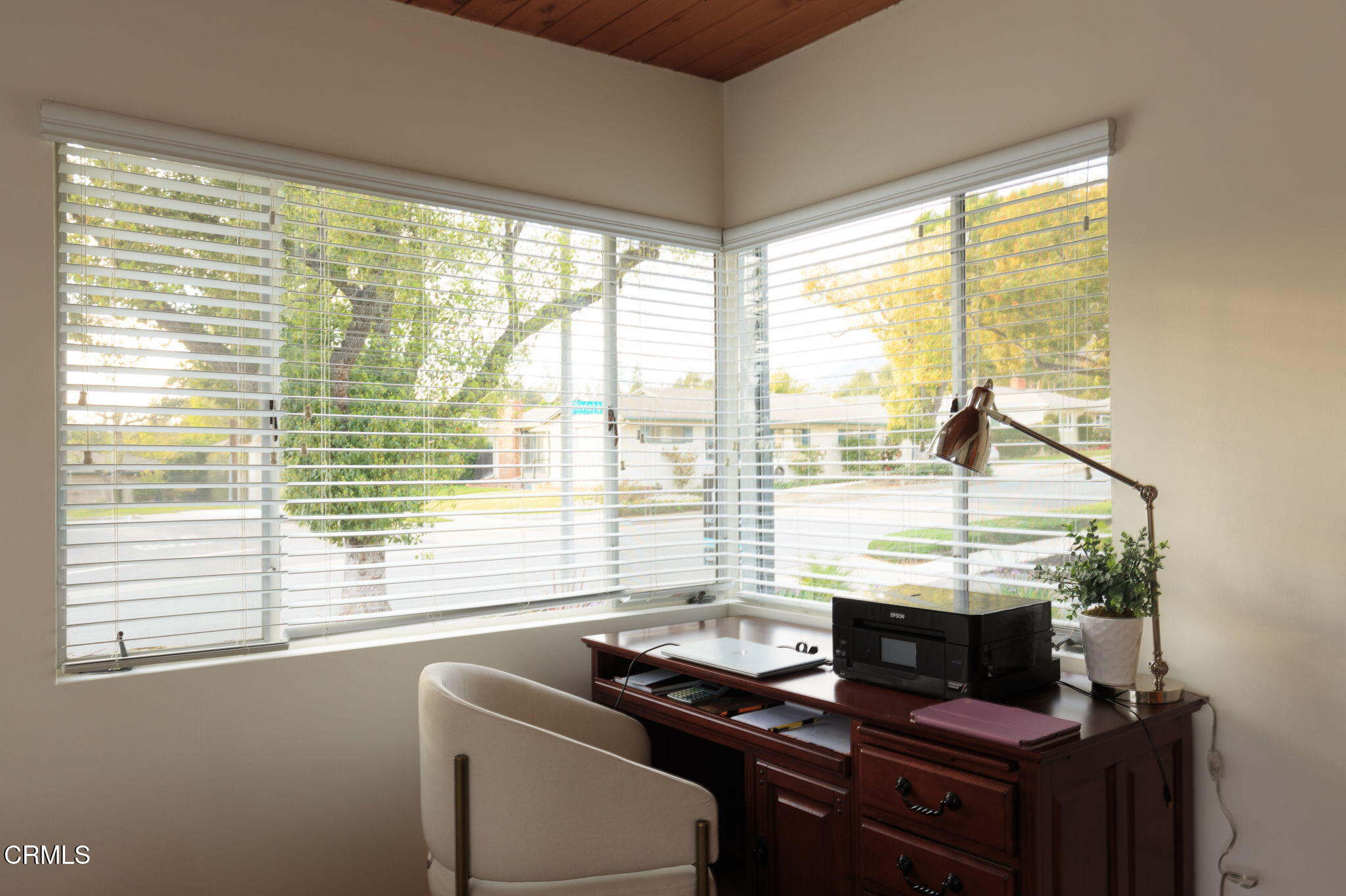 1190 Riviera Drive Pasadena, CA 91107 - Photo 28 of 36 a view of workspace with a large window