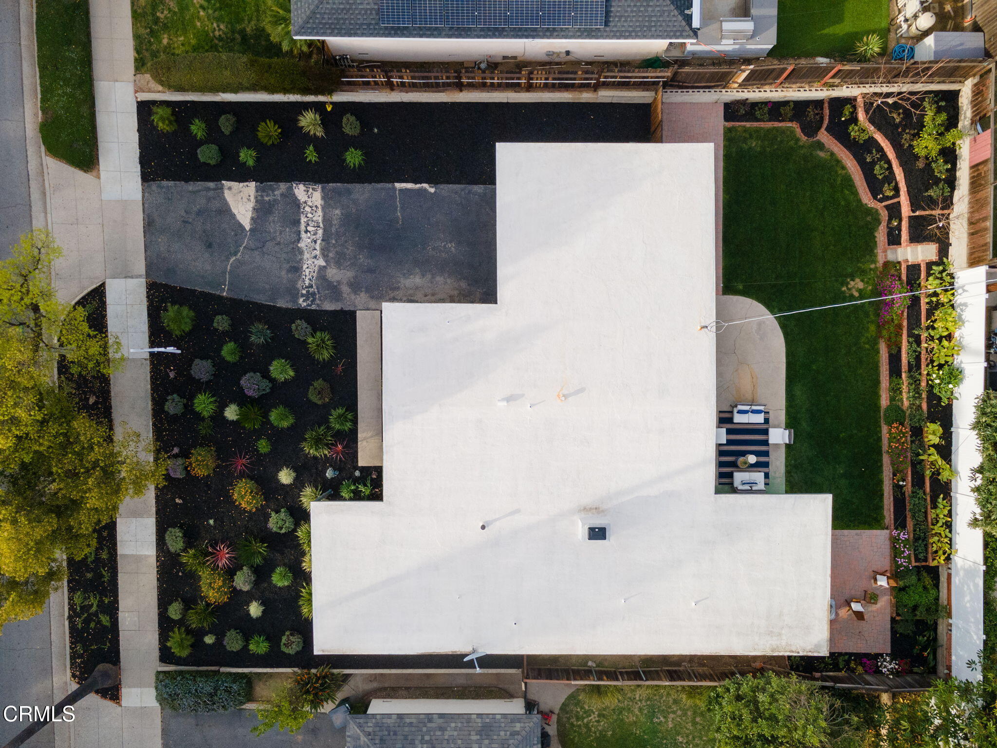 1190 Riviera Drive Pasadena, CA 91107 - Photo 33 of 36 an aerial view of a house
