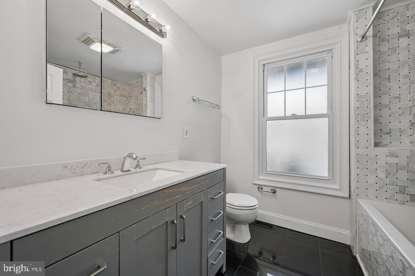 447 Dupont Street Philadelphia, PA 19128 - Photo 17 of 24 Gallery Image 17