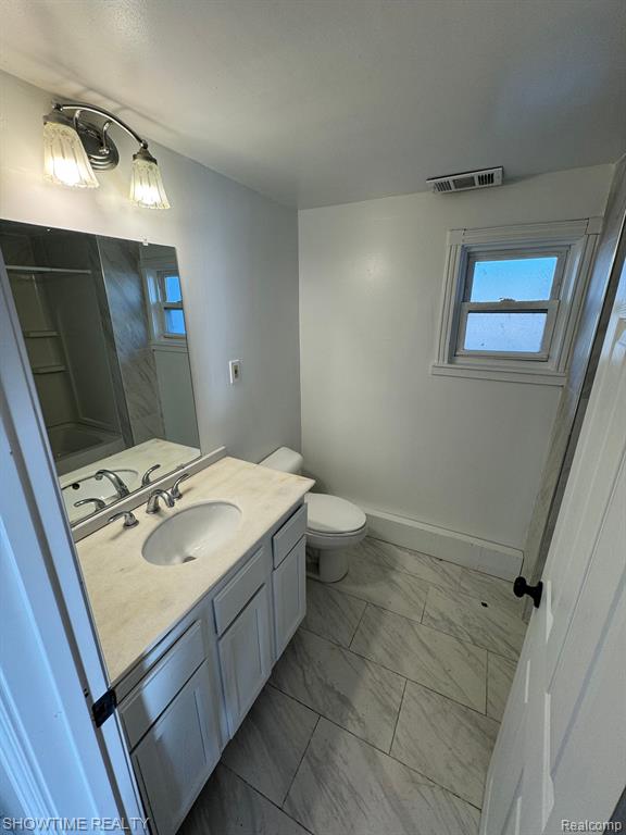 21718 Middlebelt Road Farmington Hills, MI 48336 - Photo 7 of 8