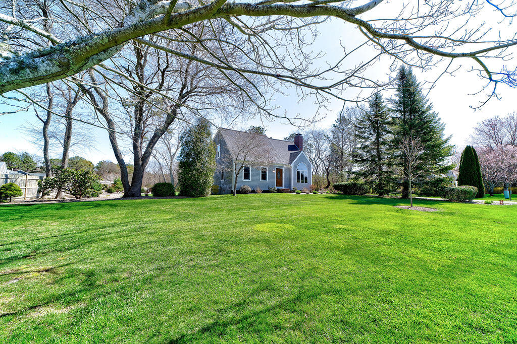 18 Windsor Road Sandwich, MA 02563 - Photo 34 of 35 a view of a house with a big yard
