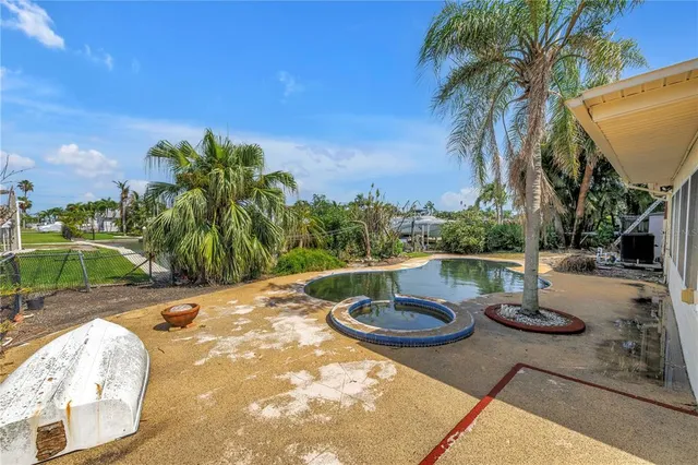 $770,000 | 557 Crystal Drive, Madeira Beach, FL 33708