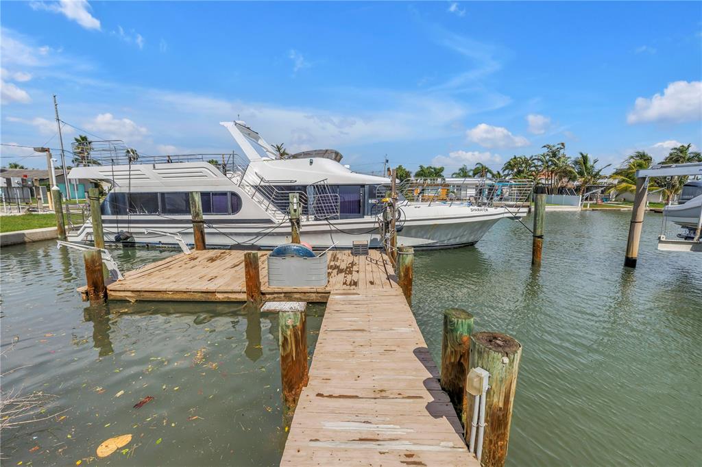 557 Crystal Drive Madeira Beach, FL 33708 - Photo 25 of 54