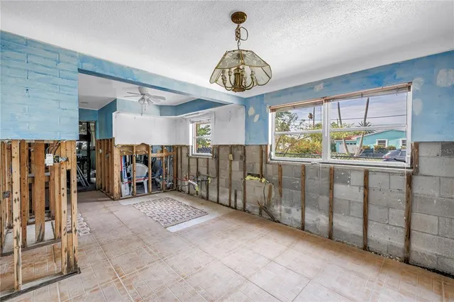 $770,000 | 557 Crystal Drive, Madeira Beach, FL 33708