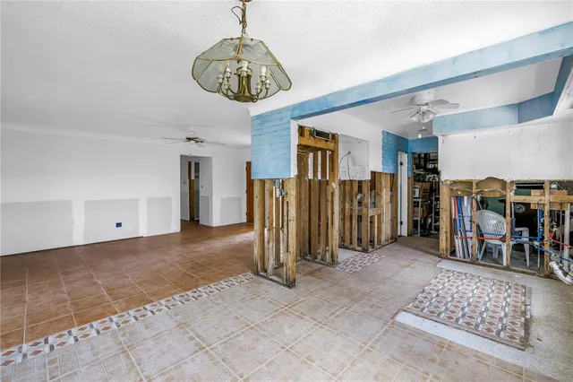 $770,000 | 557 Crystal Drive, Madeira Beach, FL 33708