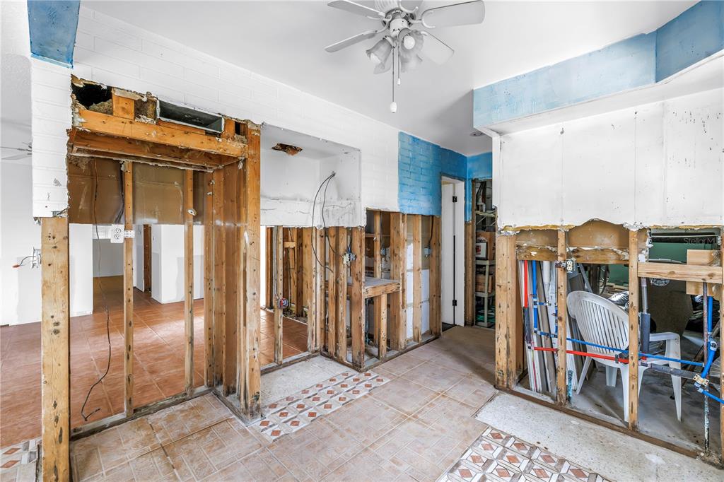 557 Crystal Drive Madeira Beach, FL 33708 - Photo 31 of 54