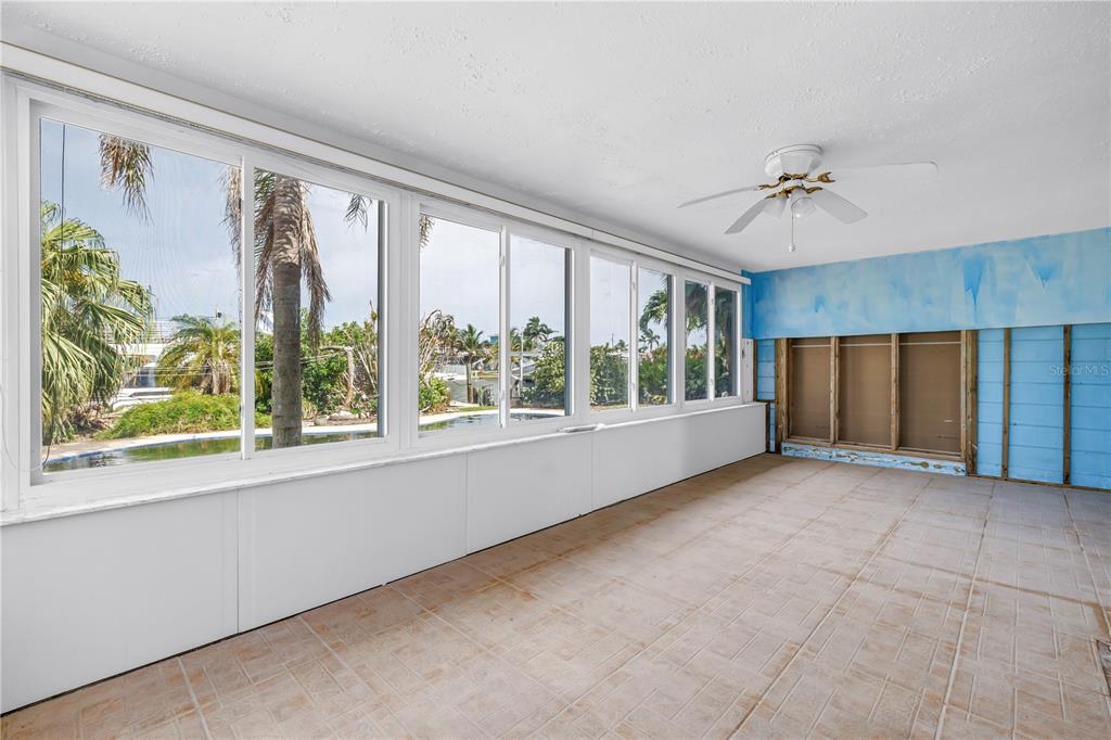 557 Crystal Drive Madeira Beach, FL 33708 - Photo 34 of 54