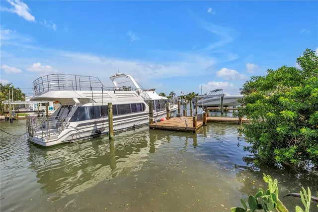 $770,000 | 557 Crystal Drive, Madeira Beach, FL 33708