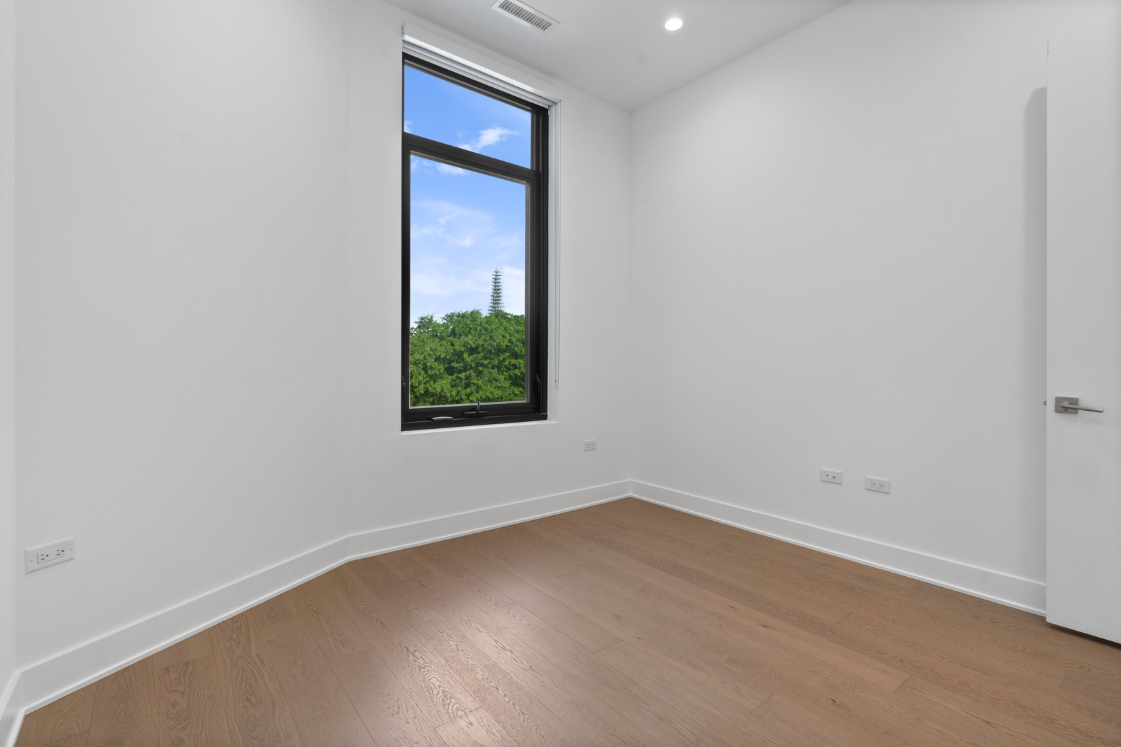 6 North Bishop Street, Unit 406 Chicago, IL 60607 - Photo 26 of 34