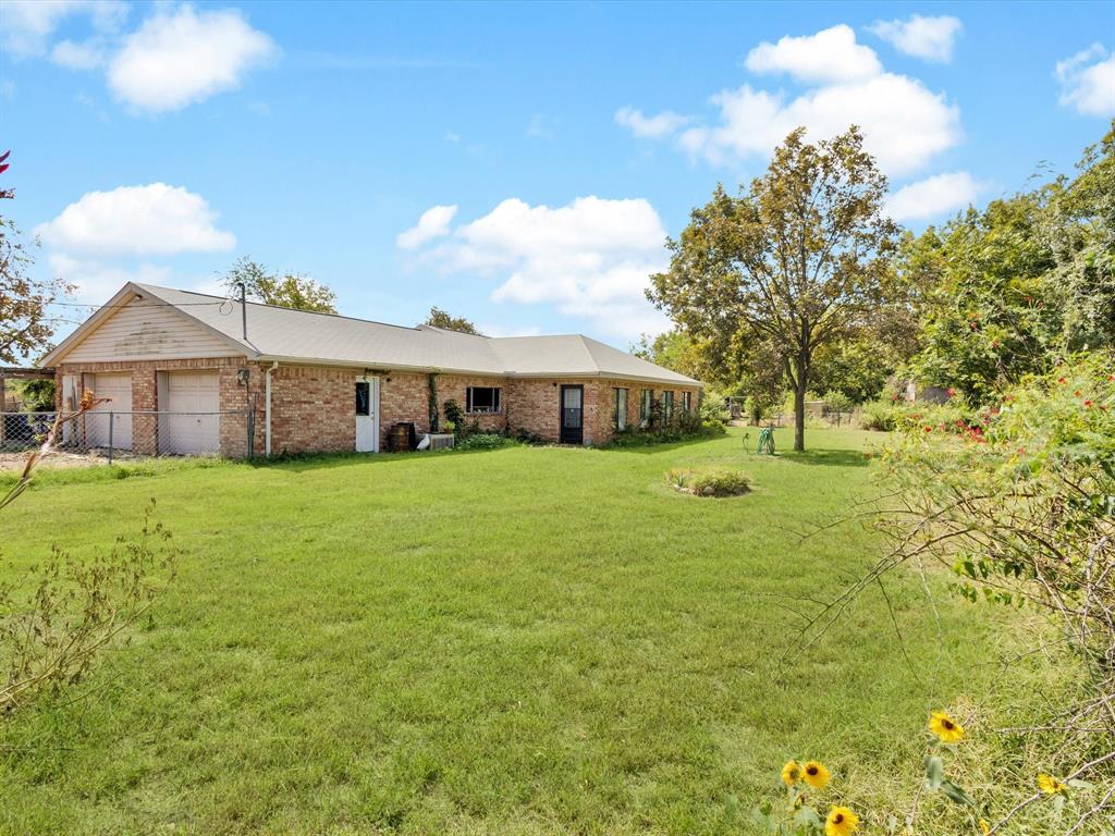 7412 County Road 131A Terrell, TX 75161 - Photo 7 of 29