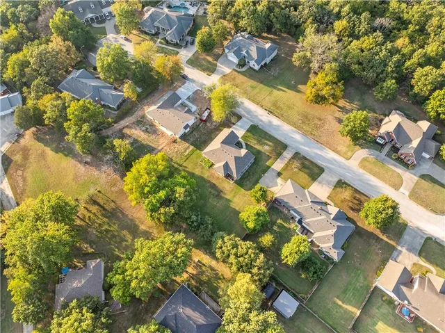 $272,000 | 317 Deer Run Drive, Nevada, MO 64772