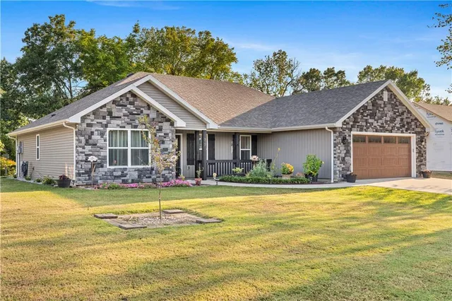 $272,000 | 317 Deer Run Drive, Nevada, MO 64772